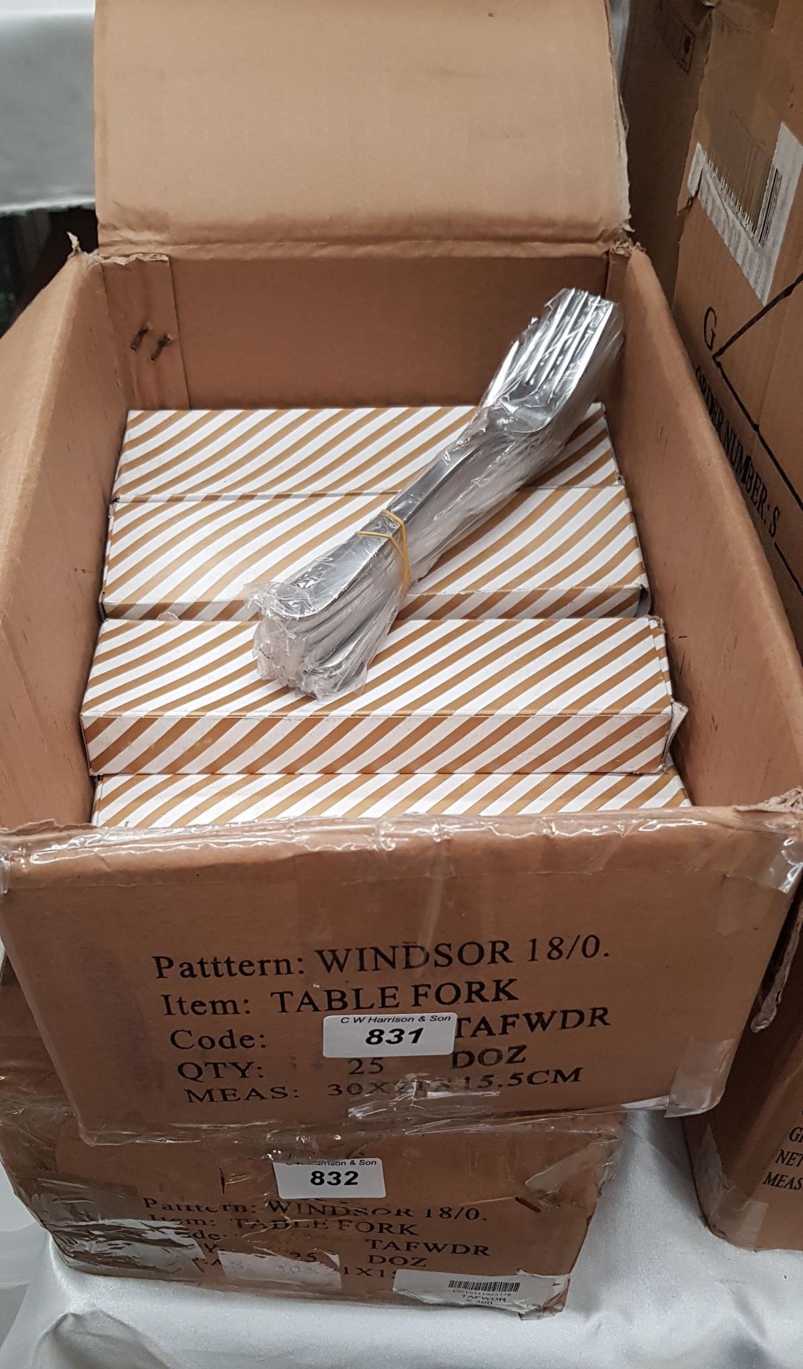 25 DOZ WINDSOR TABLE FORKS