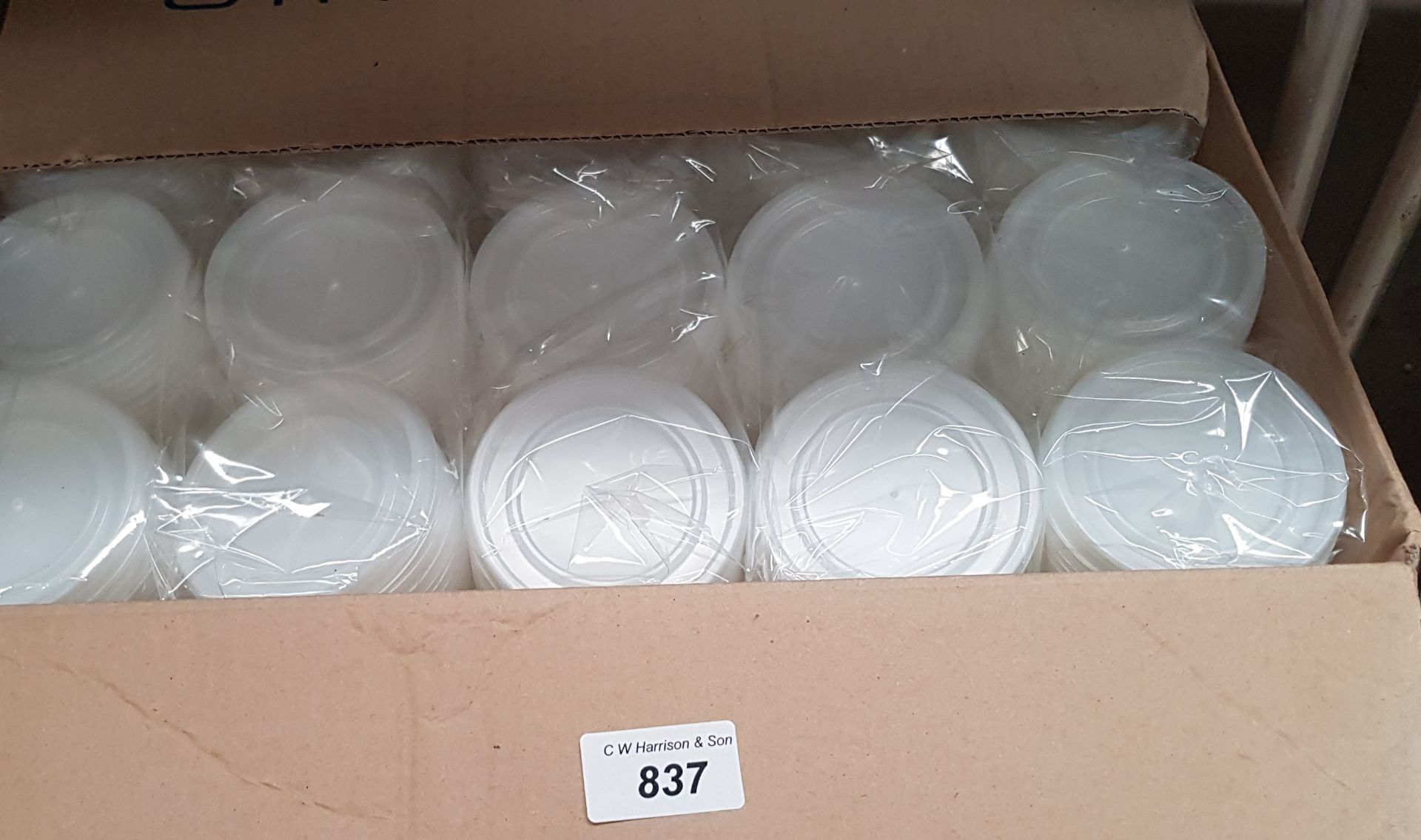 APPROX 2000 7OZ CUP LIDS