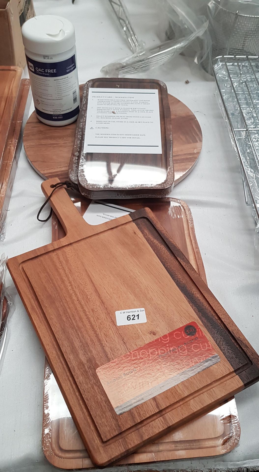 5 X WOODEN CHOPPING BOARDS & 180 PROBE WIPES