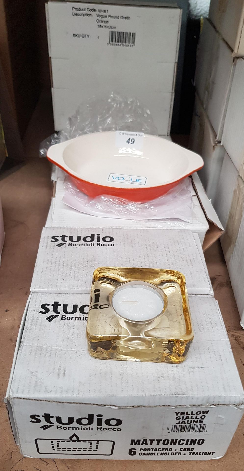 12 X STUDIO BORMIOLI ROCCO CANDLEHOLDER & TEALIGHT AND 5 X VOGUE W461 CAST IRON ORANGE ROUND GRATIN