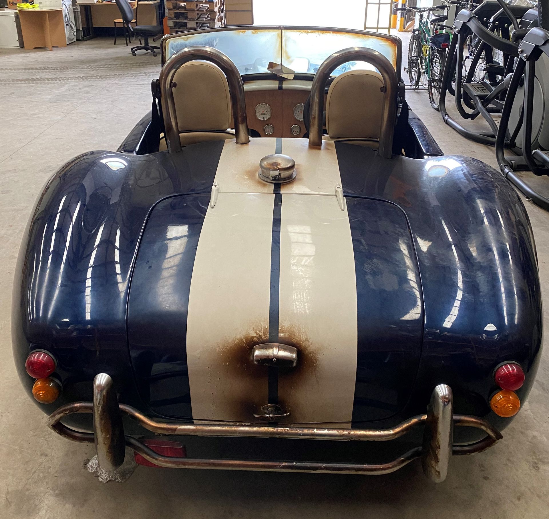 RESTORATION PROJECT - REPLICA AC/COBRA/COBRETTI KIT CAR NO REGISTRATION PLATE Date of first - Image 9 of 38