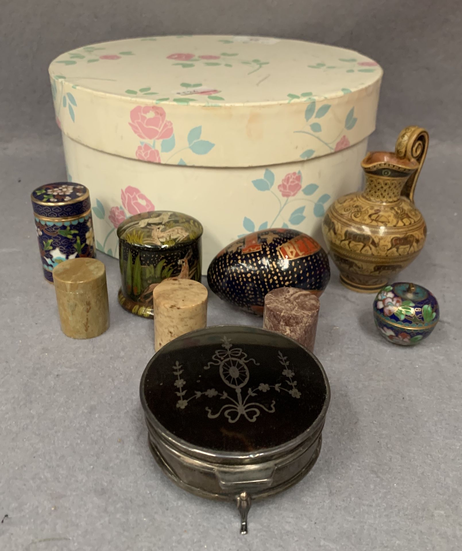 Contents to small box, silver dressing table tidy with glass liner and Bakelite lid,