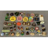 Contents to plastic container, 40 assorted vintage badges for Butlin's, Golly, Trade Unions, etc.