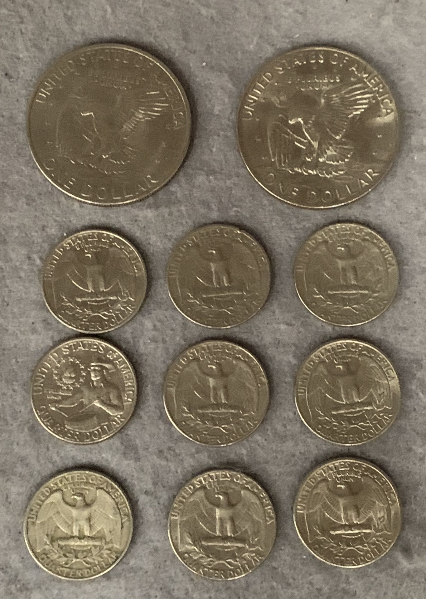 Contents to bag - two American dollars 1972 and 1977, nine American quarter dollars 1960s, - Image 2 of 4