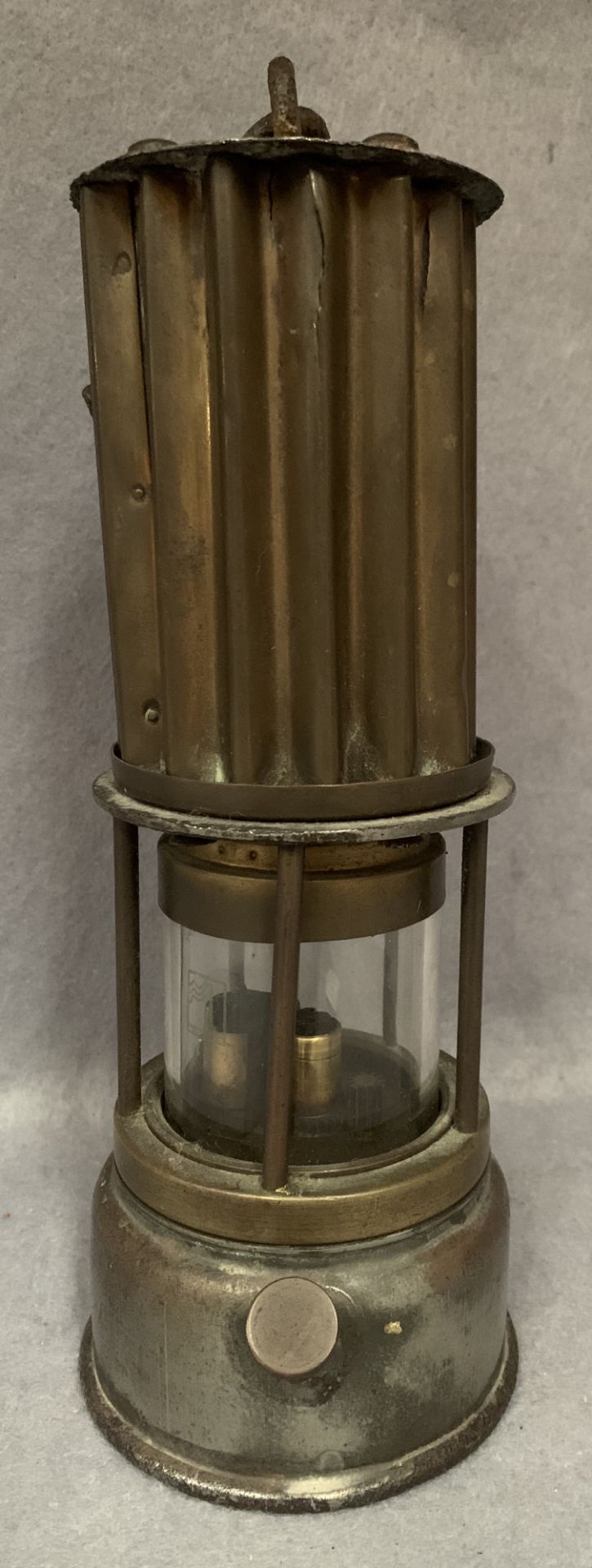 A brass and metal miner's lamp by The Premier Lamp Engineering Co. - Image 4 of 4