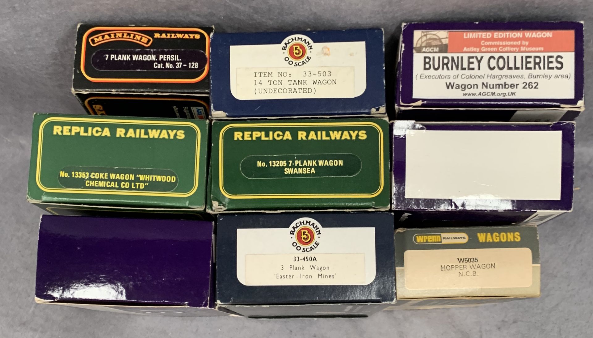 Nine boxed OO gauge goods wagons/rolling stock by Bachmann, Dapol, Replica, etc. - Image 2 of 2