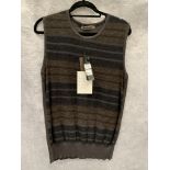 A Become men's knitted tank top, brown, size 50 (M), RRP £69.