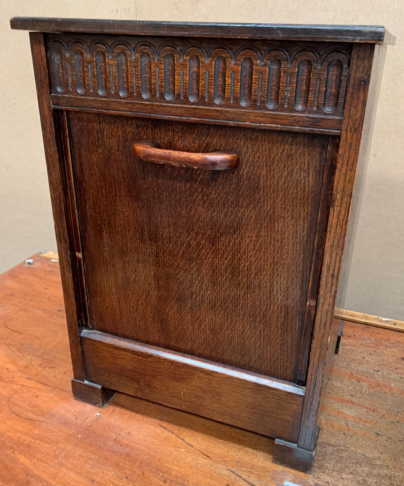 An oak coal box (no lead liner)