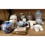 Contents to part of rack, assorted modern oriental patterned pottery and porcelain, vases, bowls,