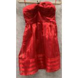 A Vero Moda ladies short dress, red, size 10,