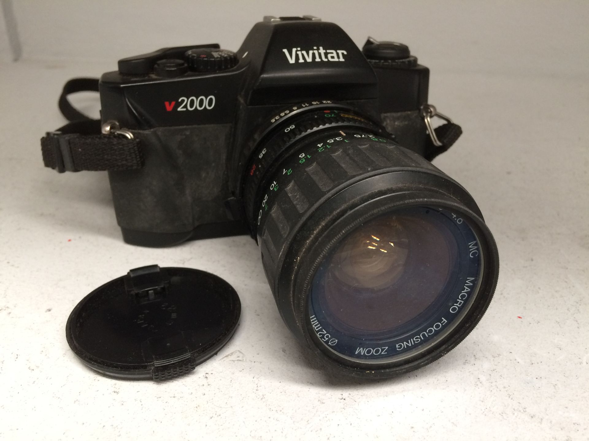 Vivitar V2000 camera with a Macro focusing zoom 28-70mm lens