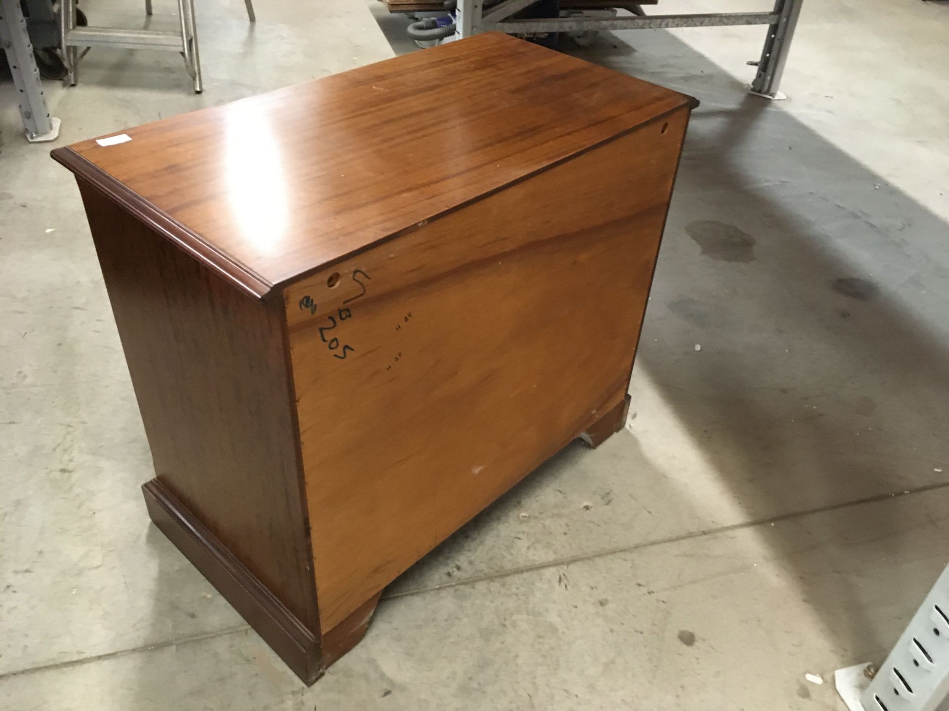 A mahogany finish two door two drawer side cabinet 84cm Further Information Size: - Image 3 of 3