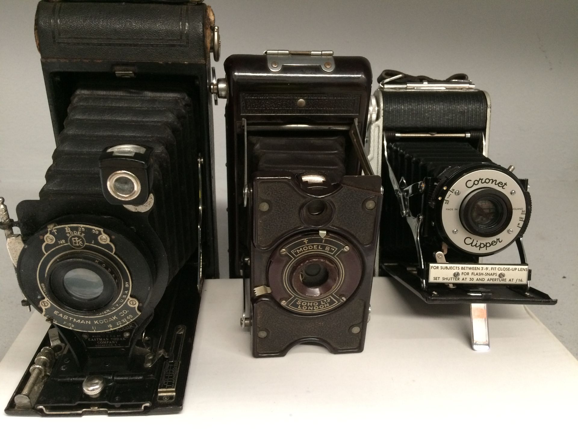 3 x items - Coronet Clipper camera, Kodak No.