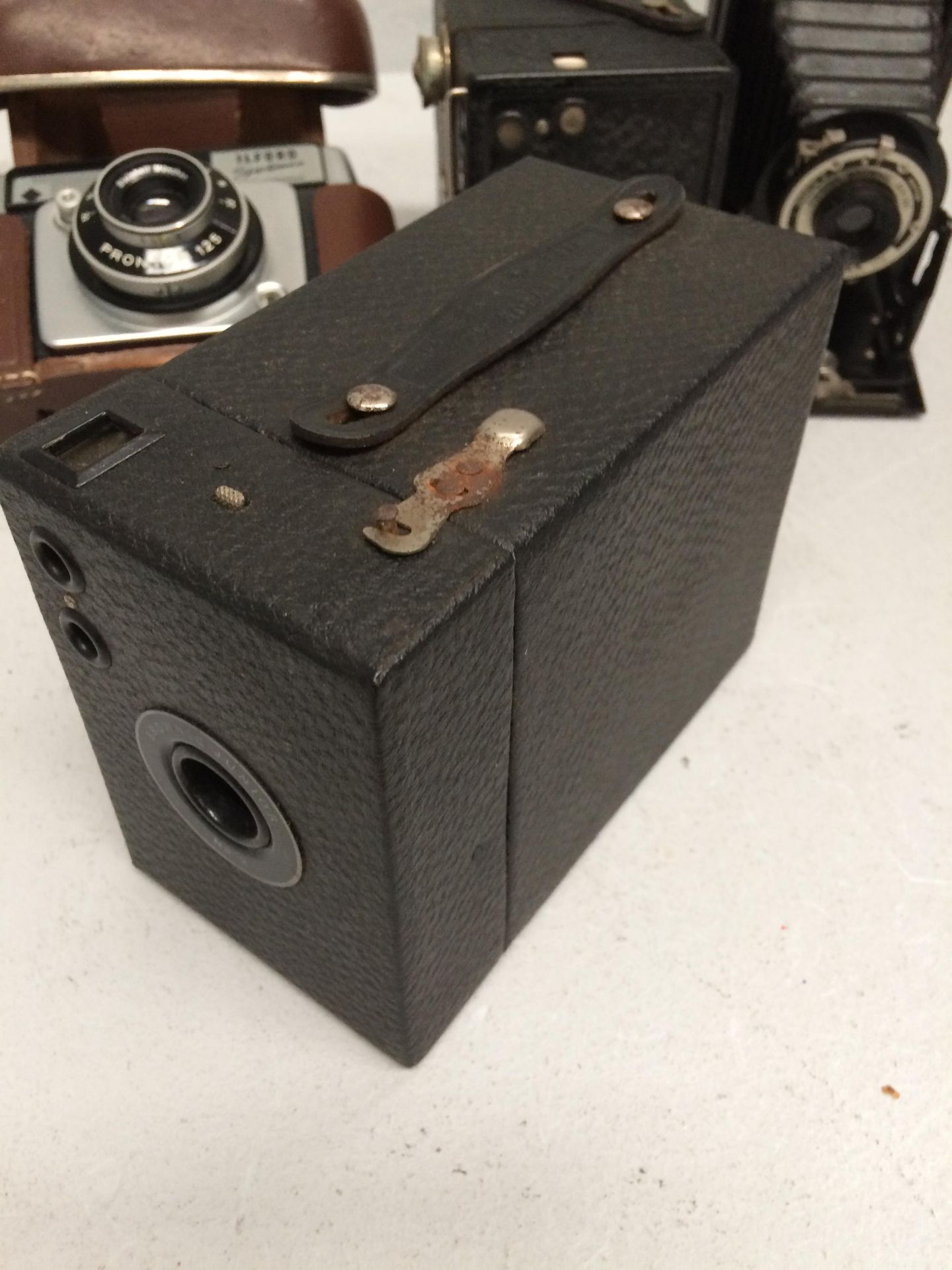 4 x items - Kodak folding Brownie six-20 camera, Ilford Sportsman camera with Prontor 12. - Image 3 of 12