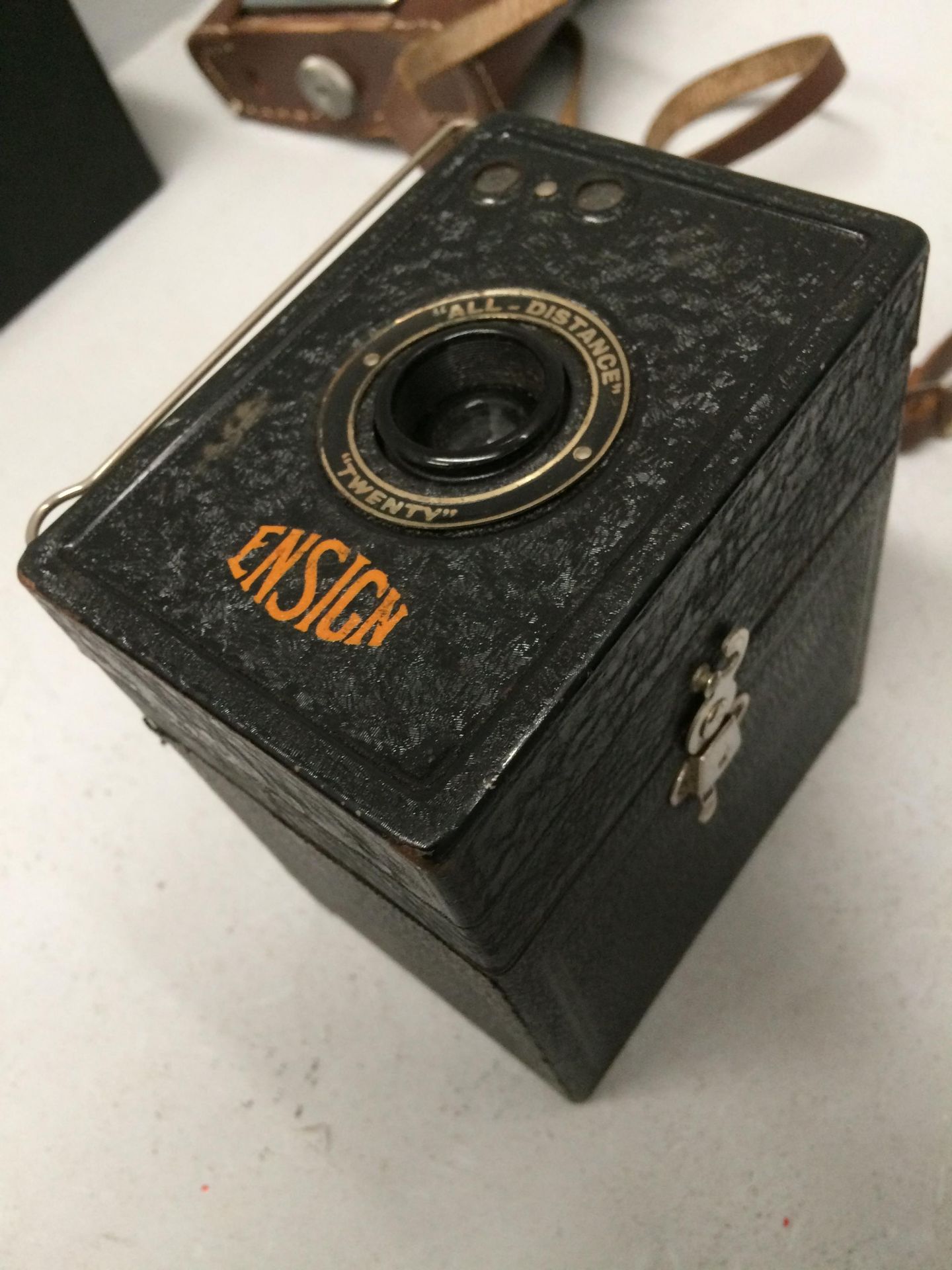 4 x items - Kodak folding Brownie six-20 camera, Ilford Sportsman camera with Prontor 12. - Image 8 of 12