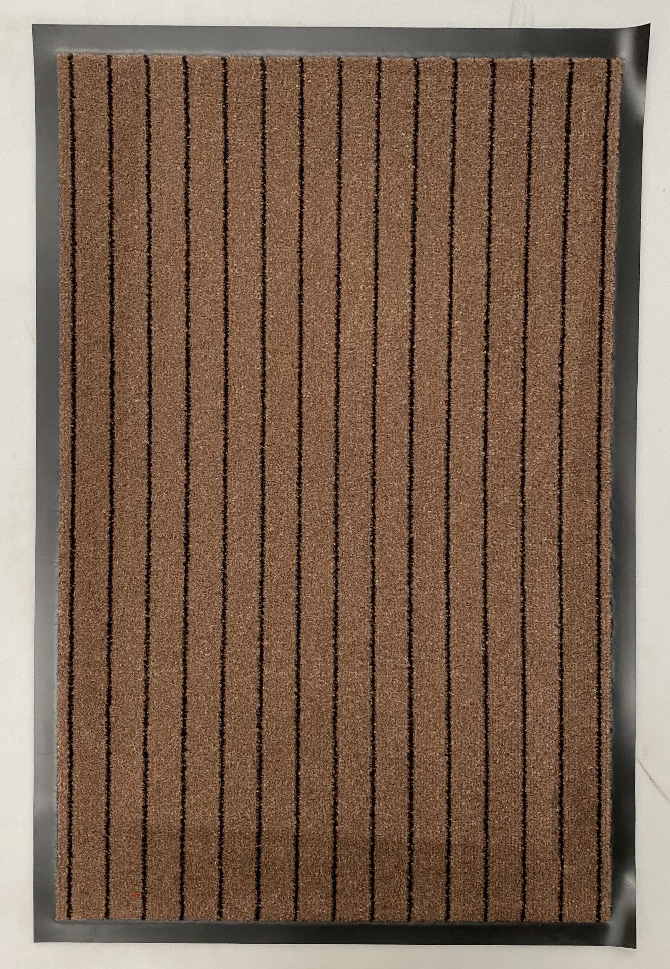 5 x Brown and black striped barrier mats - 90cm x 60cm