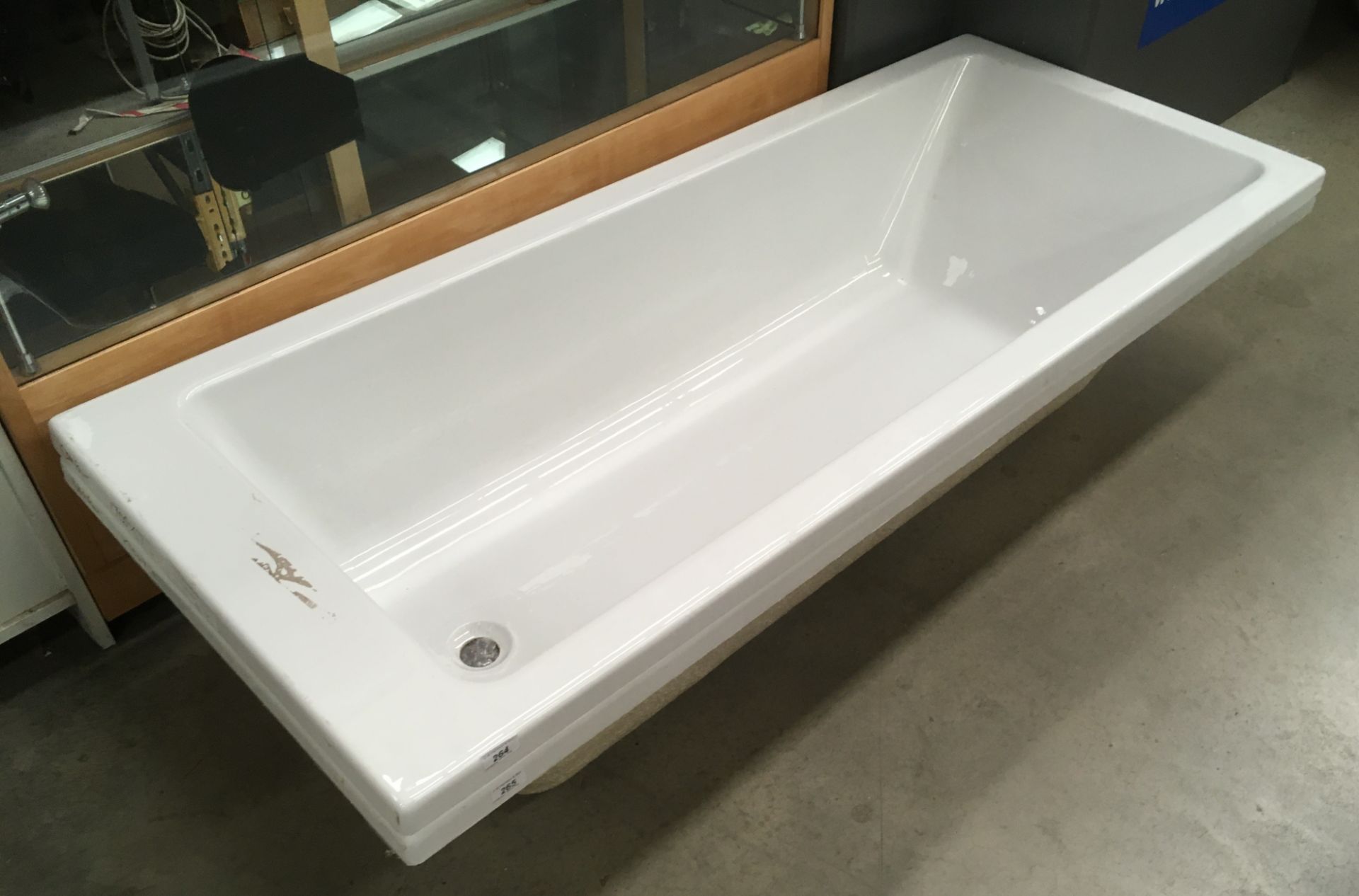 1700 x 700 single ended acrylic bath