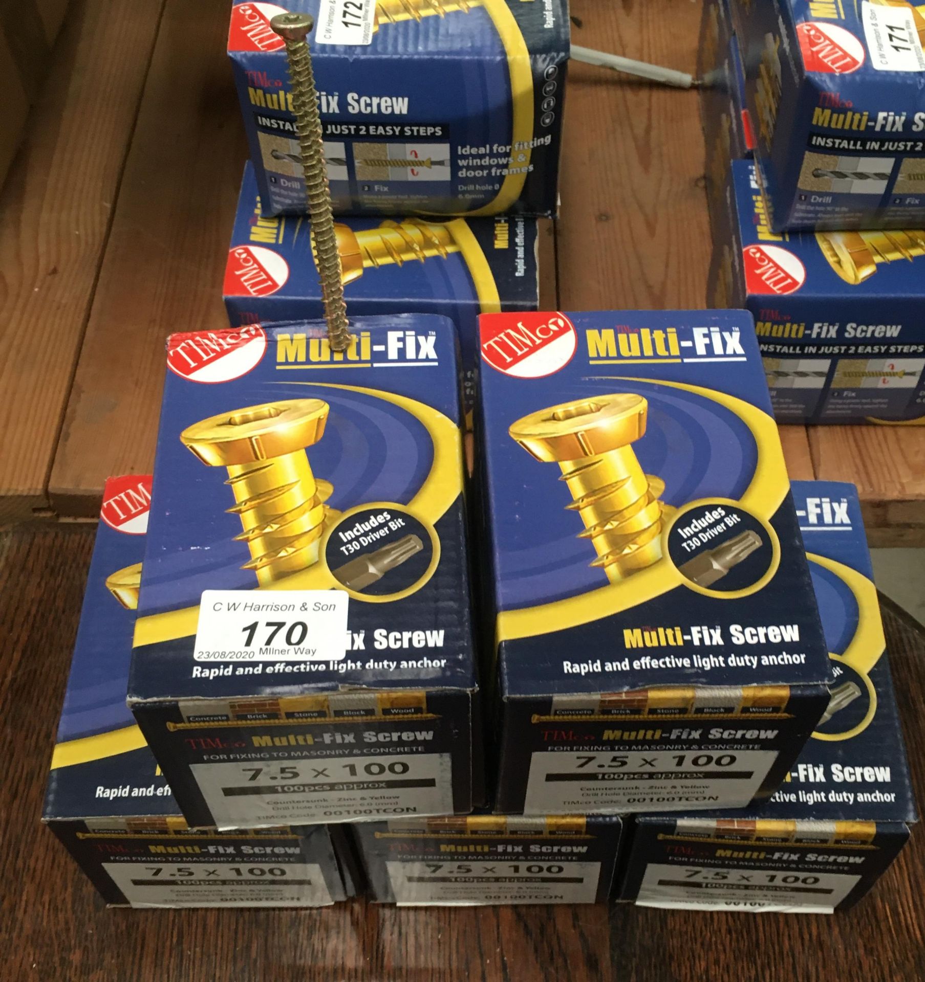 Approximately 500 x Timco concrete screws,