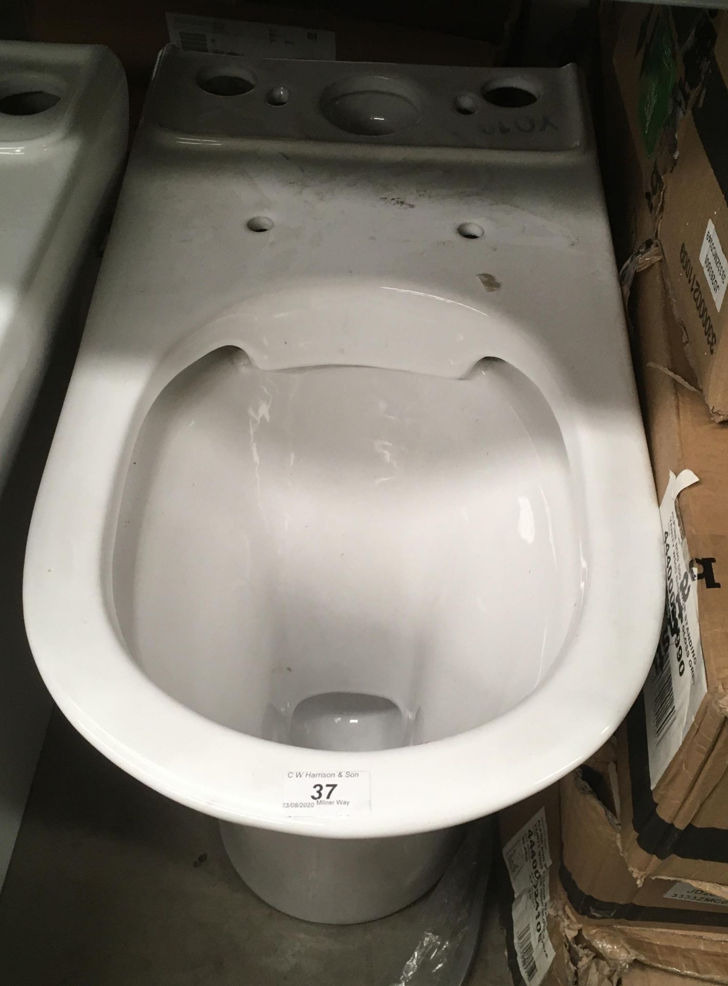 D-shaped toilet pan