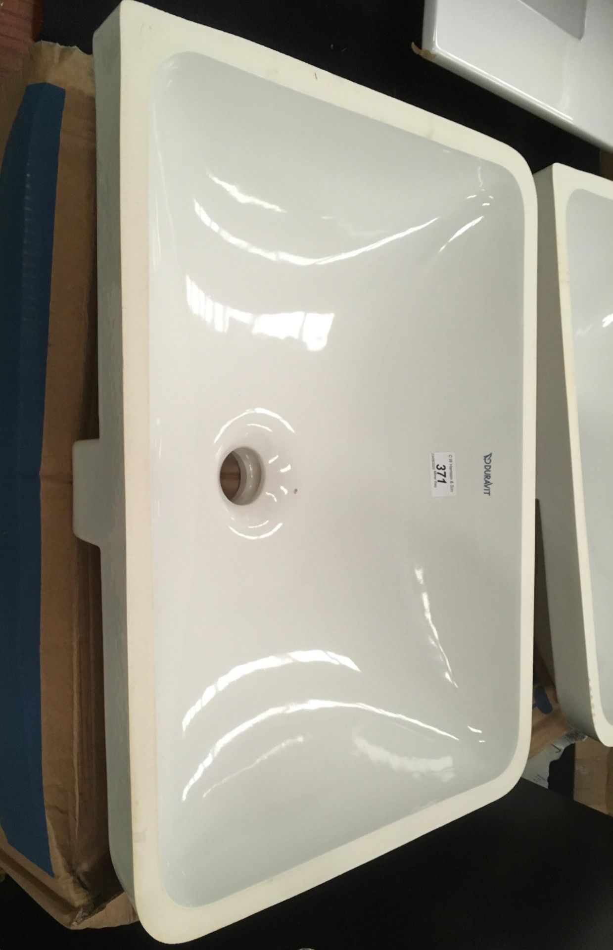 Duravit 530 x 400 under counter sink