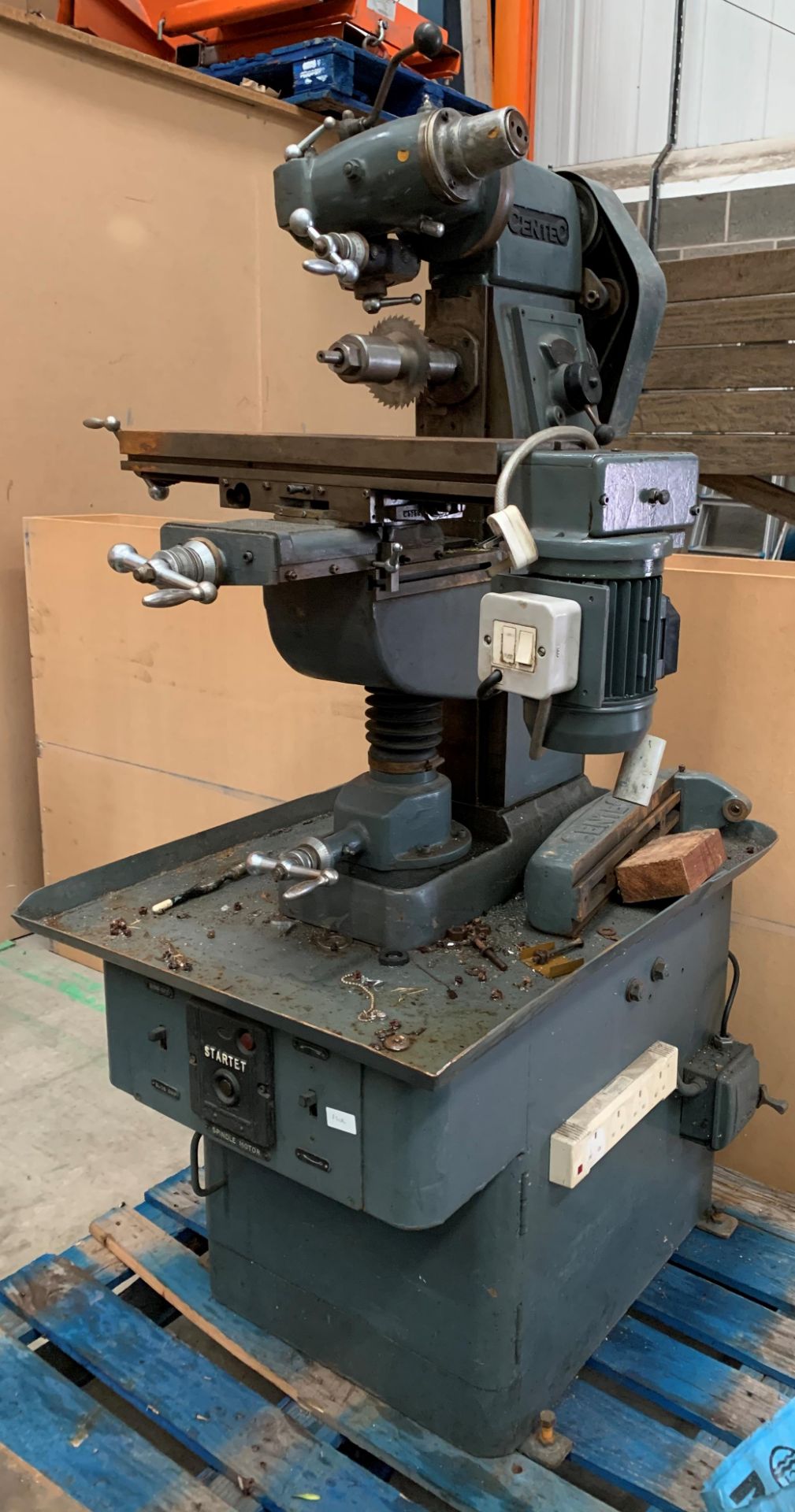 A CENTEC 2B MILLING MACHINE, 240v, - Image 2 of 4