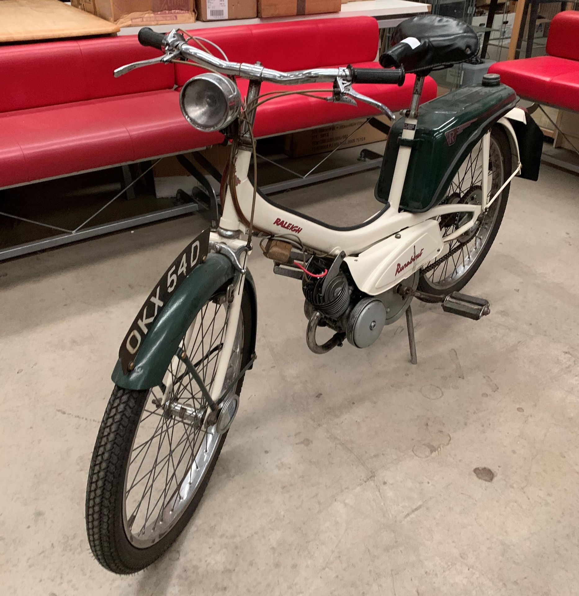 A RALEIGH RUNABOUT MODEL RM6 MOPED - Petrol - Green/White. - Image 2 of 6