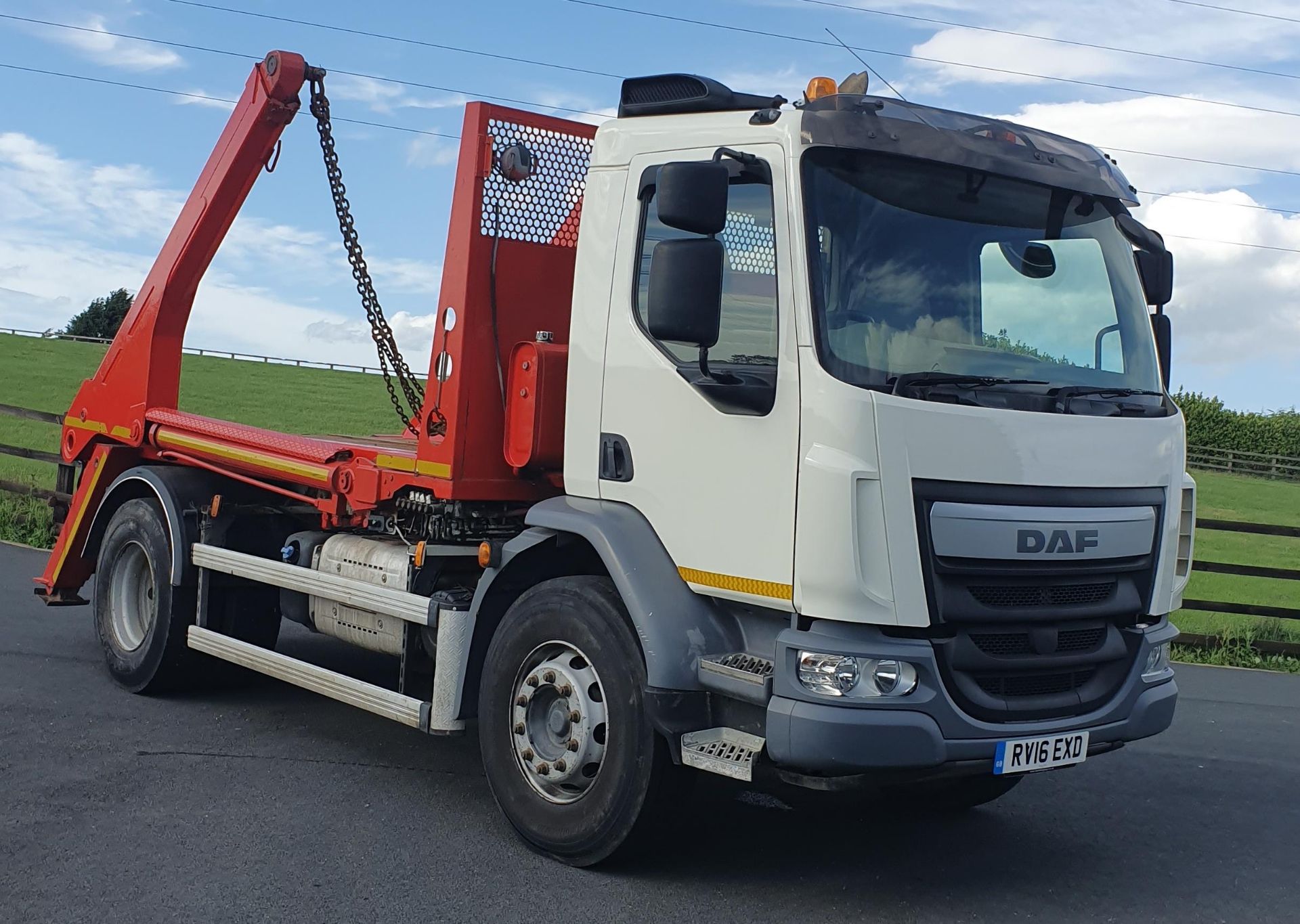 On instructions from a retained client DAF FA LF 220 SKIP LOADER (6700cc) - Diesel - - Image 16 of 20