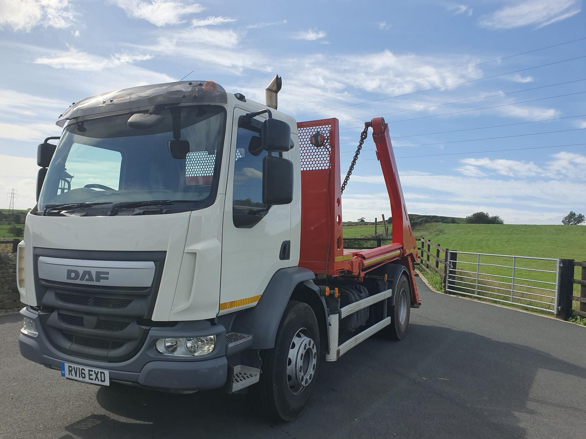 On instructions from a retained client DAF FA LF 220 SKIP LOADER (6700cc) - Diesel -