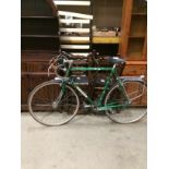 A Woodrup vintage drop handlebar gentleman's 10 speed racing bicycle in green