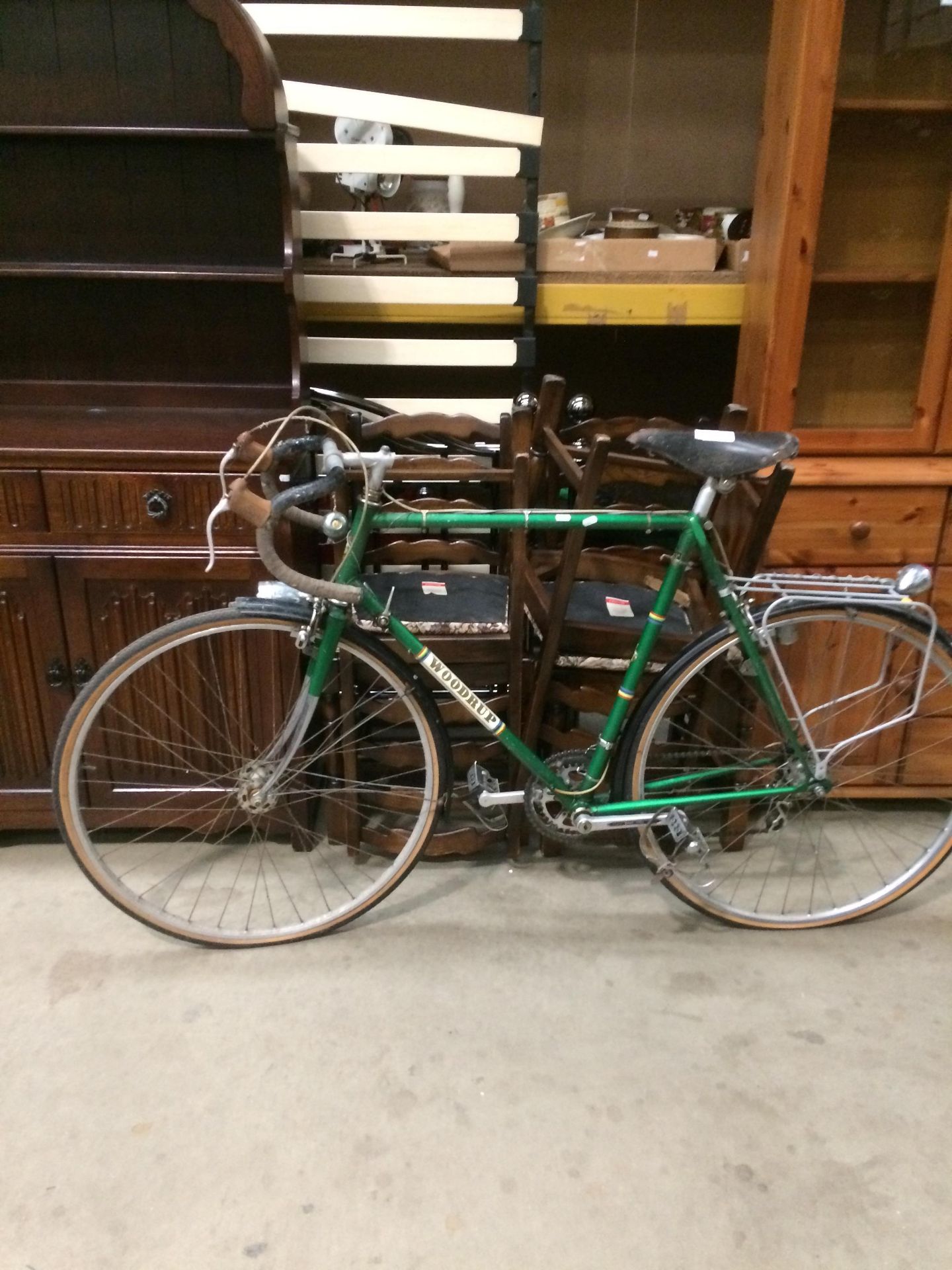 A Woodrup vintage drop handlebar gentleman's 10 speed racing bicycle in green