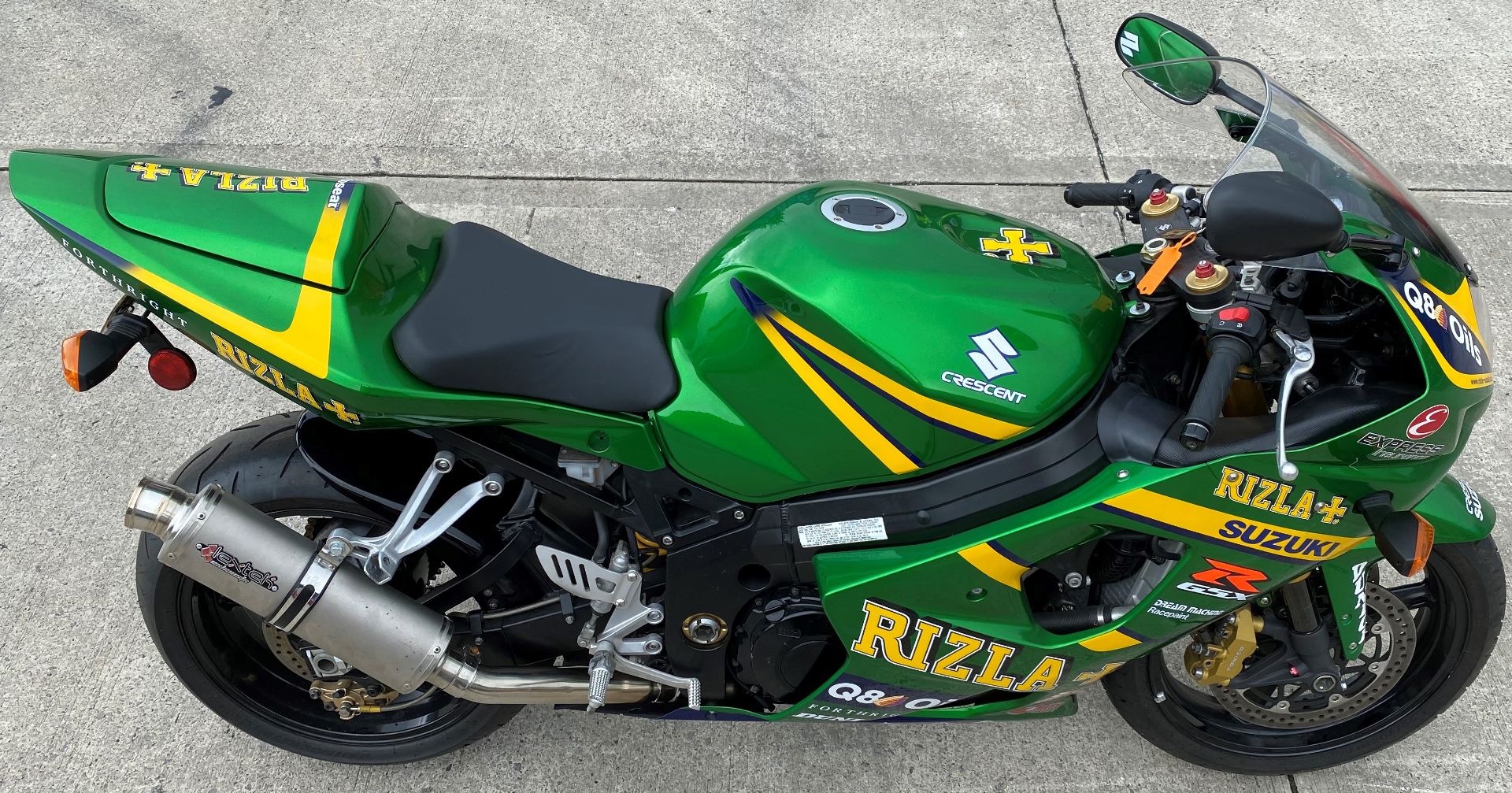 SUZUKI GSXR 1000 MOTORCYCLE - petrol - Rizla Green Reg No: DX05 ERK Rec. Mil: 25 miles 1st Reg: 01. - Image 2 of 18