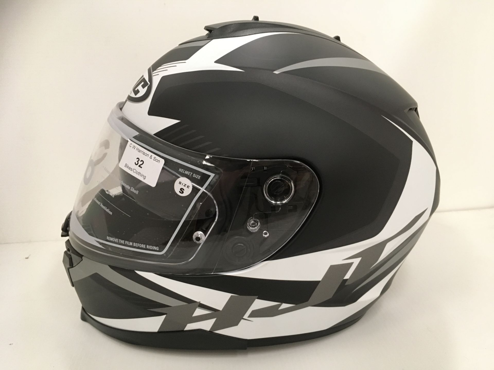 Withdrawn - Late ROT claim HJC C70 motorbike helmet in black/white/grey - size S (56cm) - Image 3 of 4