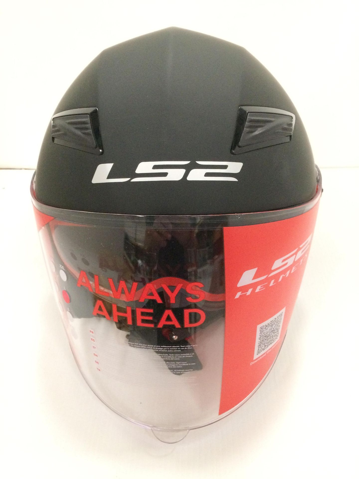 LS2 Track motorbike helmet in black - size L (59cm)