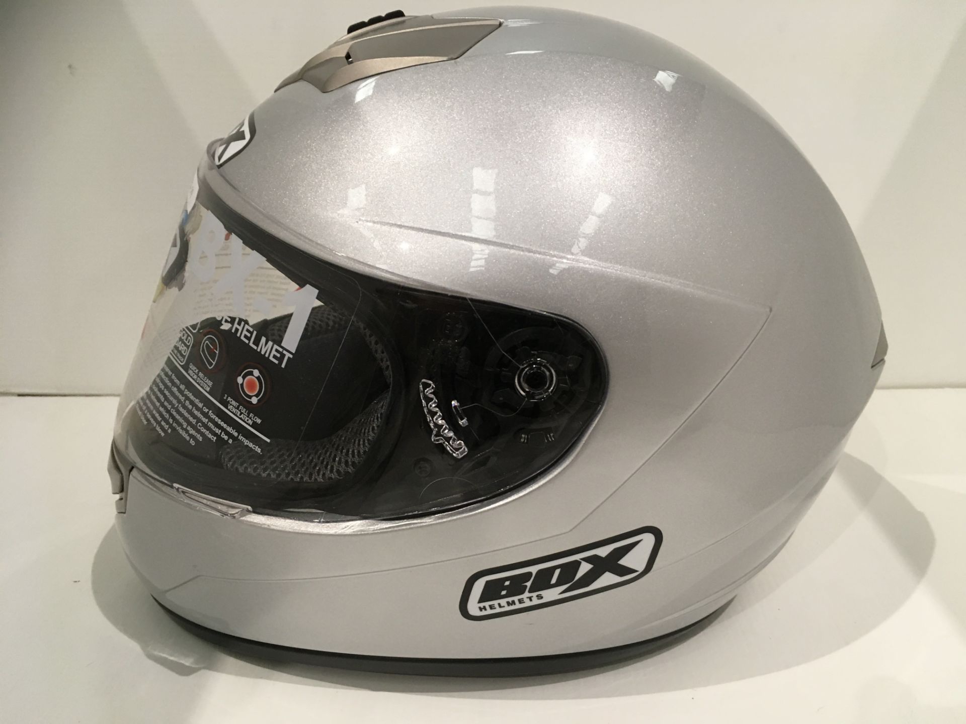 Box BX-1 motorbike helmet in silver - size XL (62cm) - Image 3 of 4