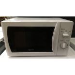 An Igenix model IG 2008 microwave oven