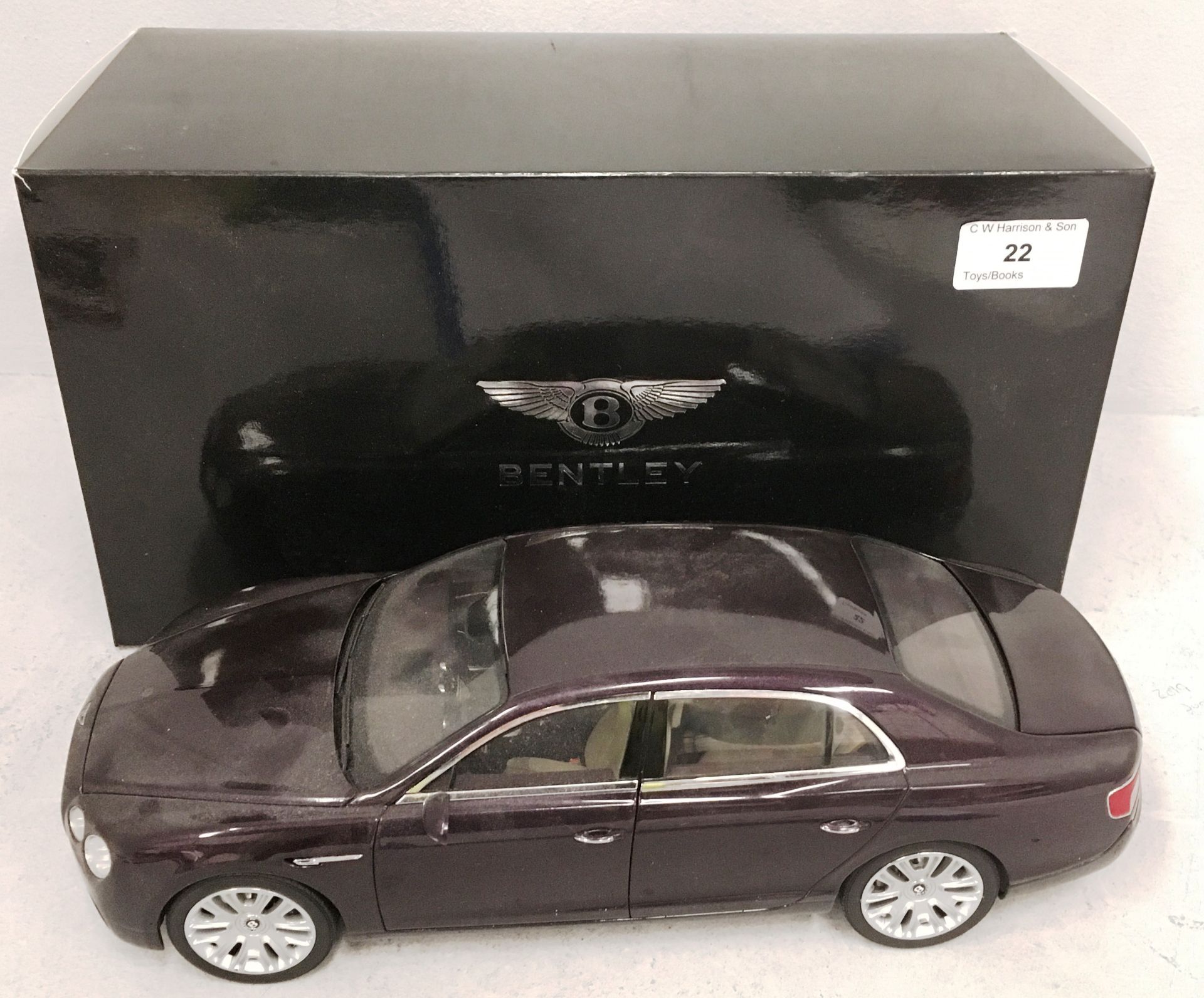 Kryosho 1/18 scale die cast metal model of Bentley Flying Spur W12 (boxed) Further