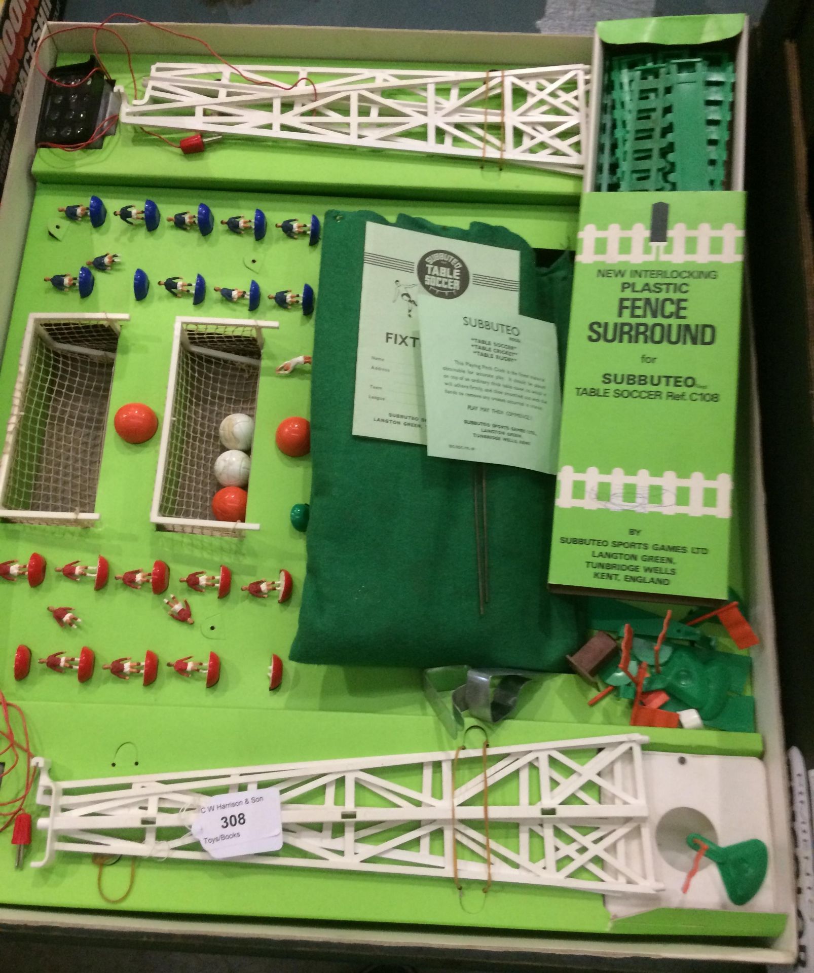 The New Subbuteo table soccer Continental 'Floodlighting' Edition boxed it includes a full set of - Image 4 of 6