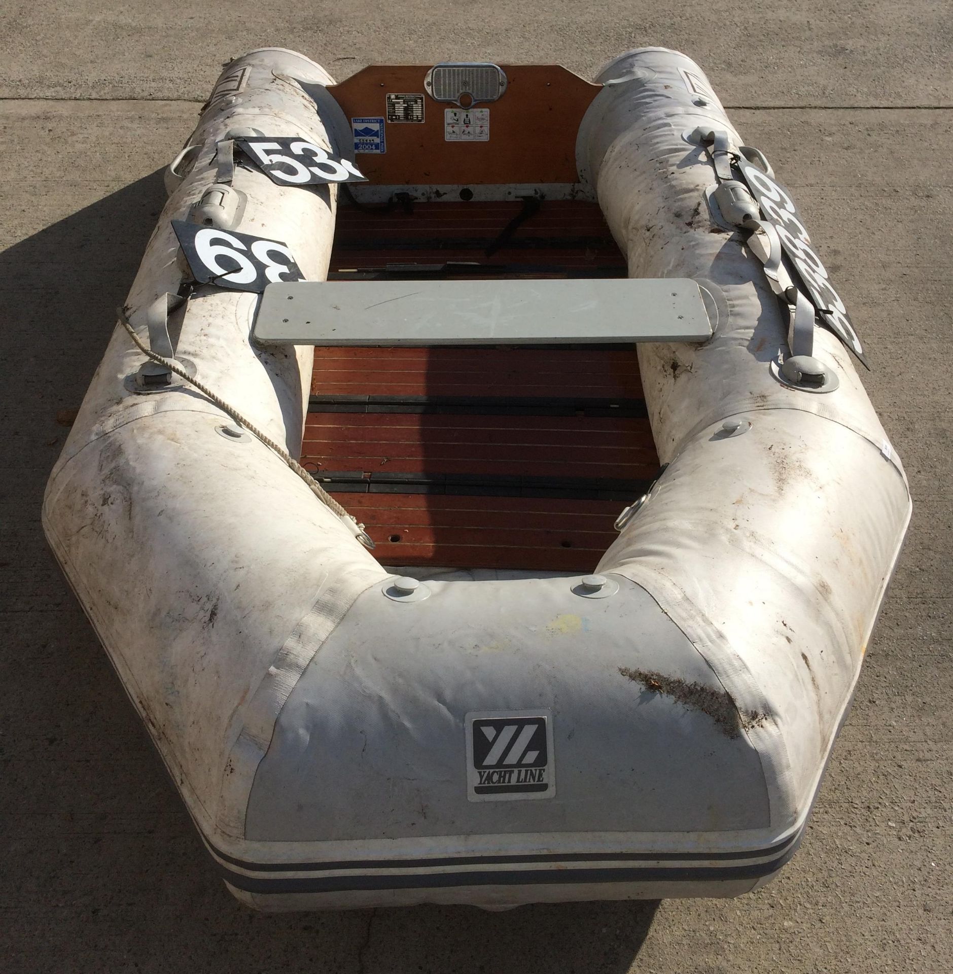 A ZODIAC INTERNATIONAL C-YL285 inflatable boat - length 9. - Image 5 of 11