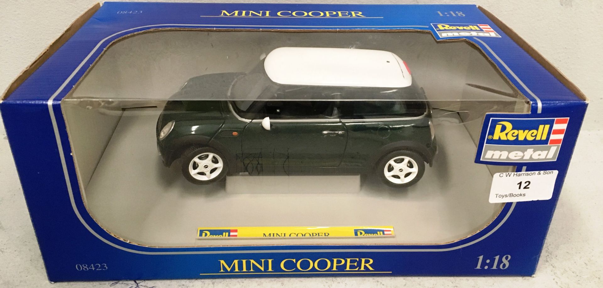 Revell 1/18 scale die cast metal model of Mini Cooper (boxed)