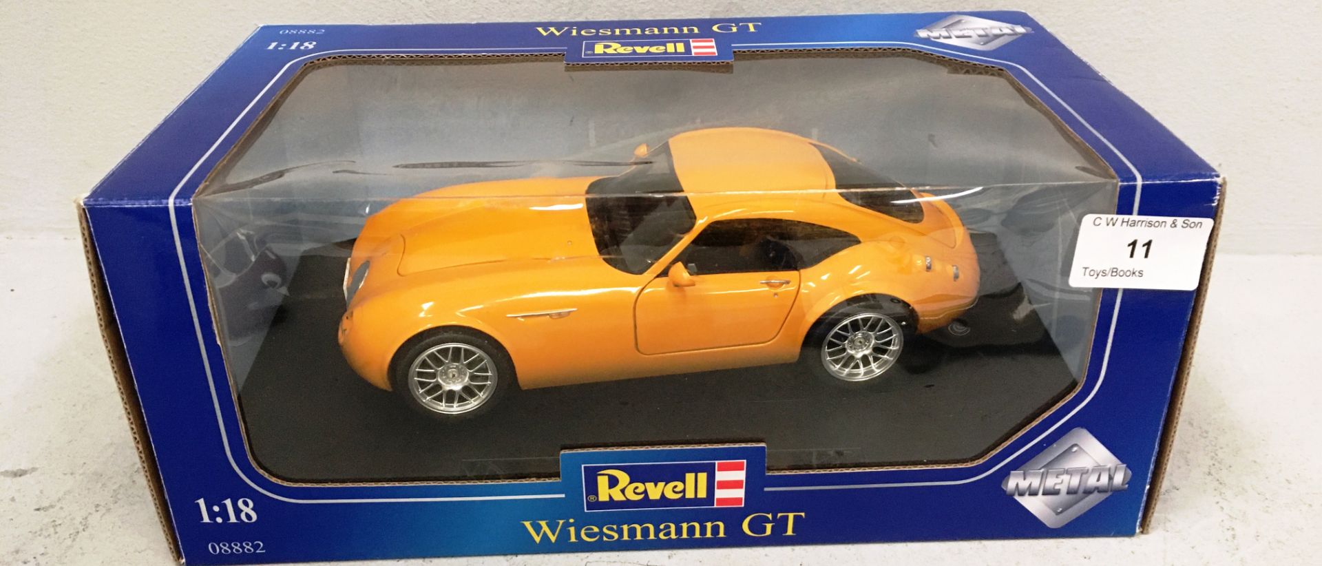 Revell 1/18 scale die cast metal model of Wiesmann GT (boxed)