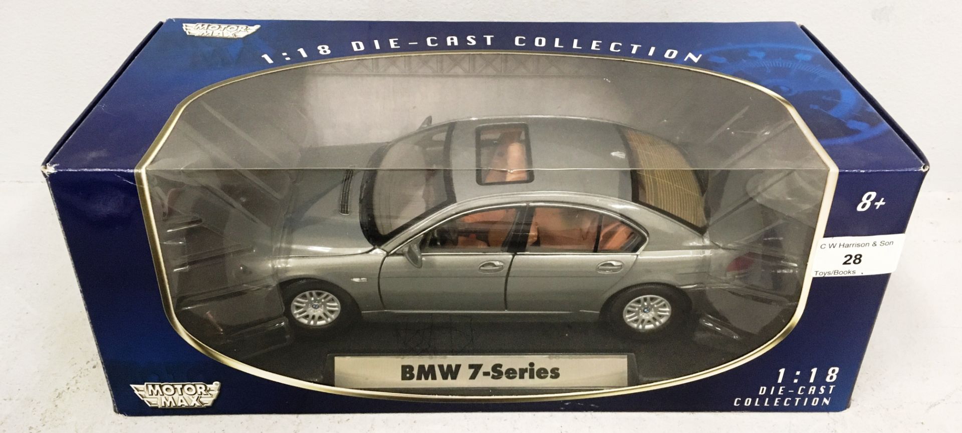 Motor Max 1/18 scale die cast metal model of BMW 7 Series in grey (boxed)