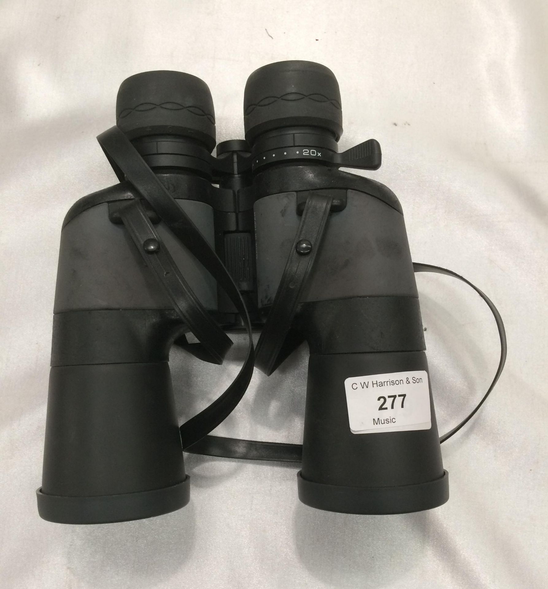 Hilkinson 8-20x50 zoom field 3.