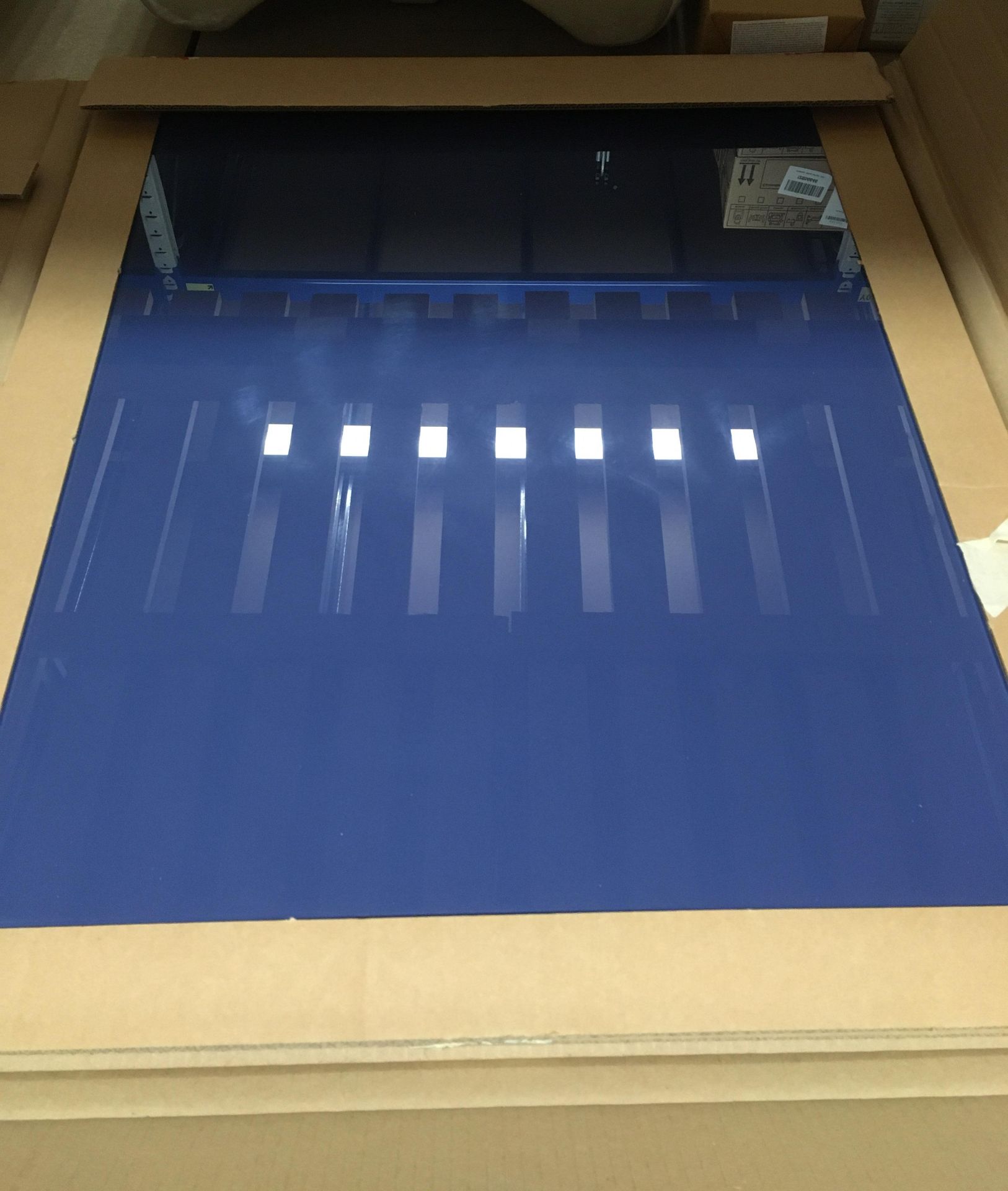 Royal blue glass splash back 600cm x 750cm *subject to VAT