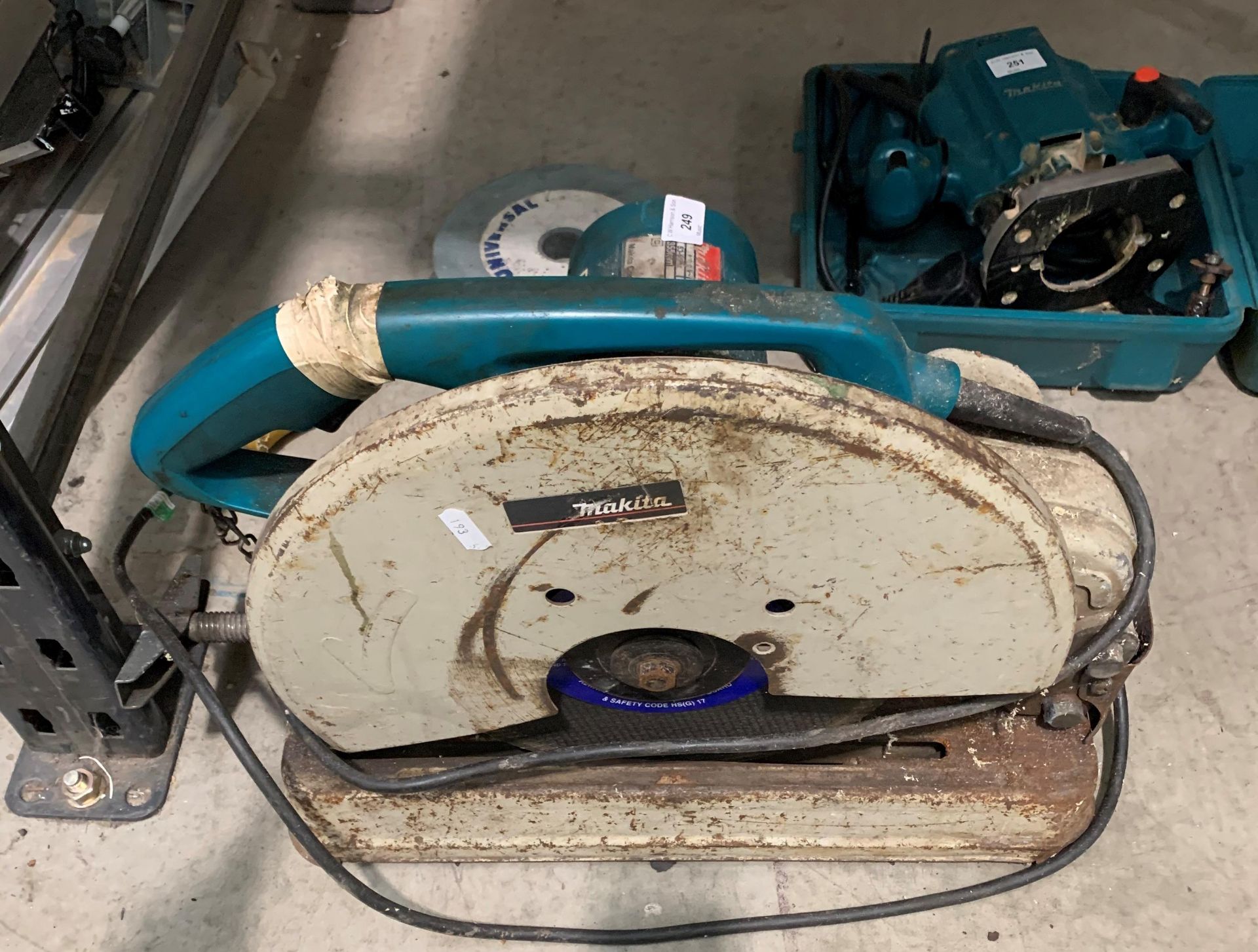 Makita 2414B chop saw