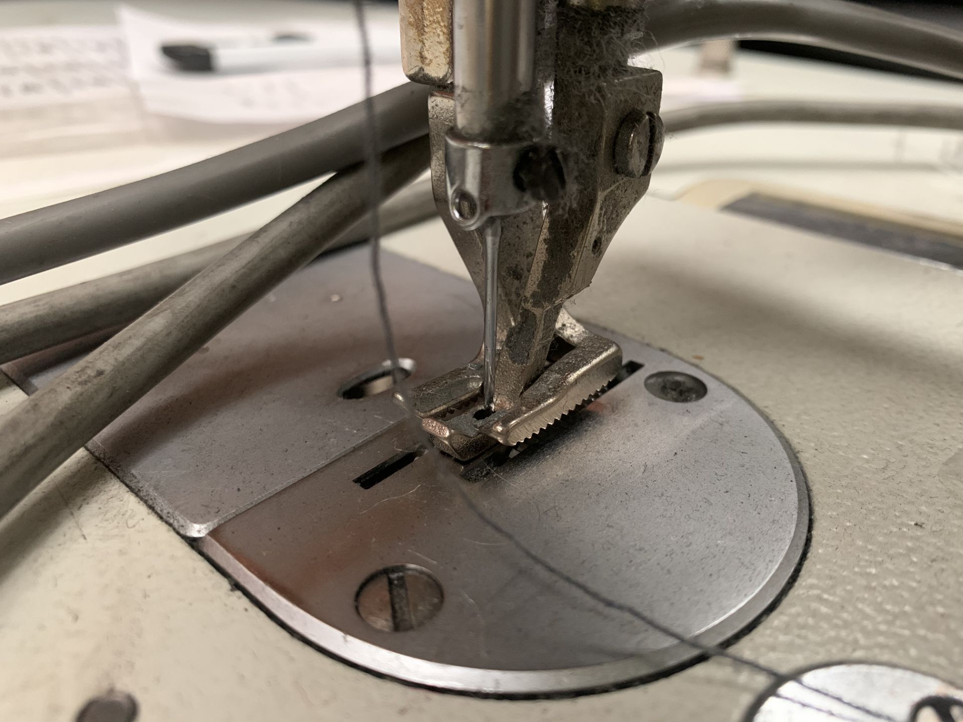 DCR DDHF Computerised foot operated sewing machine, - Image 3 of 3
