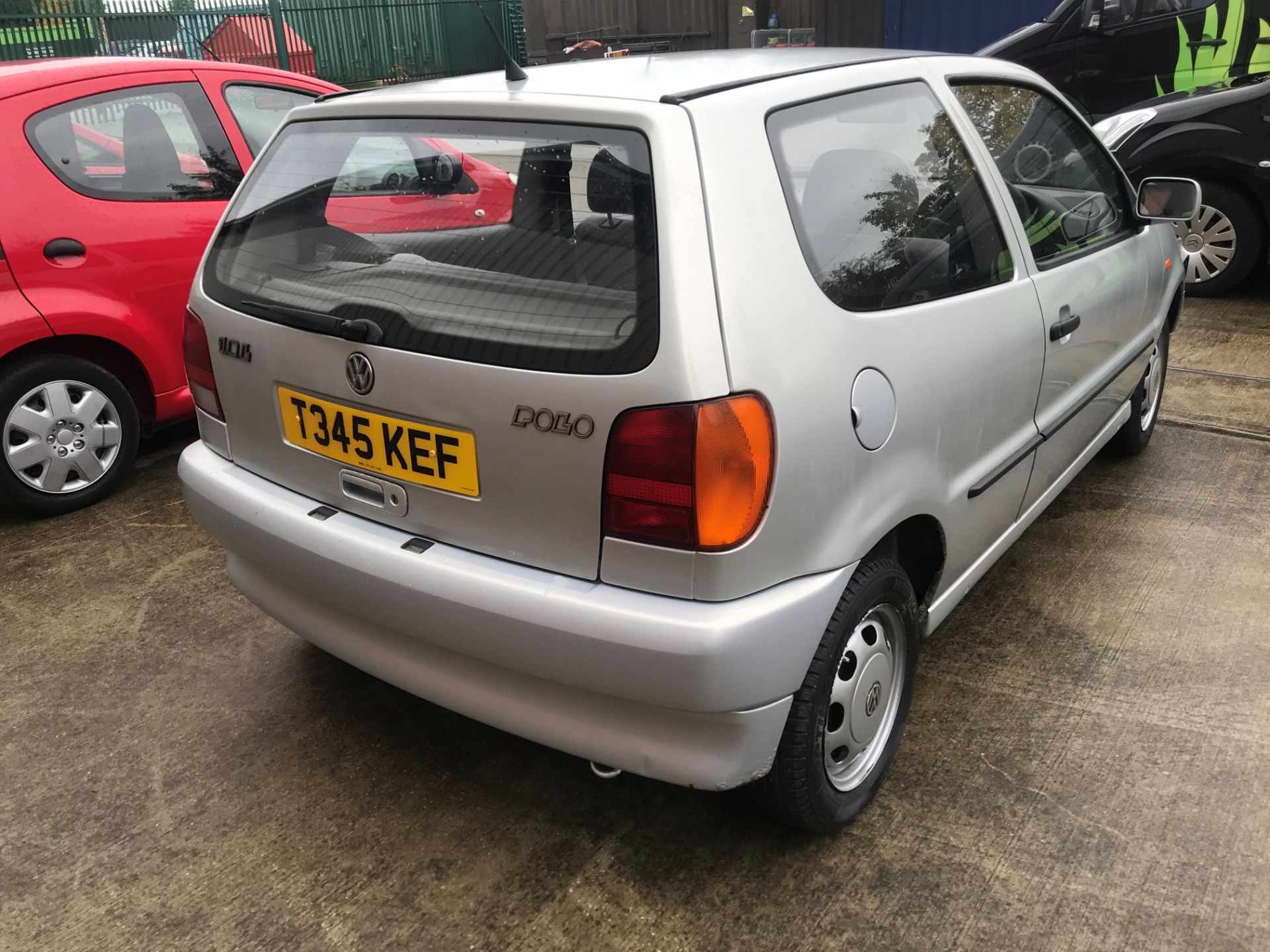 VW POLO 1.0L 3 DOOR HATCHBACK - petrol - silver Reg No T345 KEF Rec Mil 101,450+ 1st Reg 05.03. - Image 3 of 3