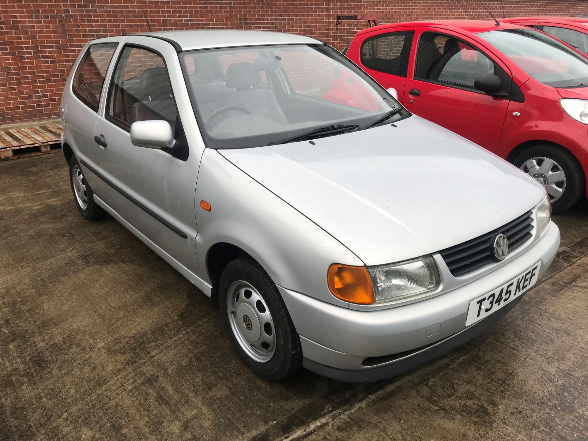 VW POLO 1.0L 3 DOOR HATCHBACK - petrol - silver Reg No T345 KEF Rec Mil 101,450+ 1st Reg 05.03.