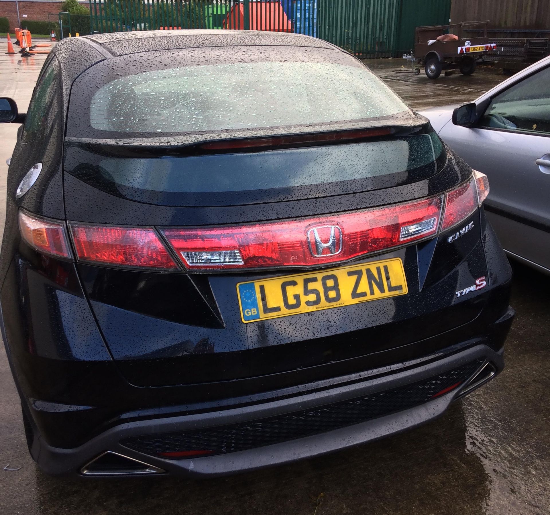 HONDA CIVIC TYPE-S GTI-cTDI 2.2 3 DOOR HATCHBACK - Diesel - Black Reg No: LG58 ZNL. - Image 3 of 7