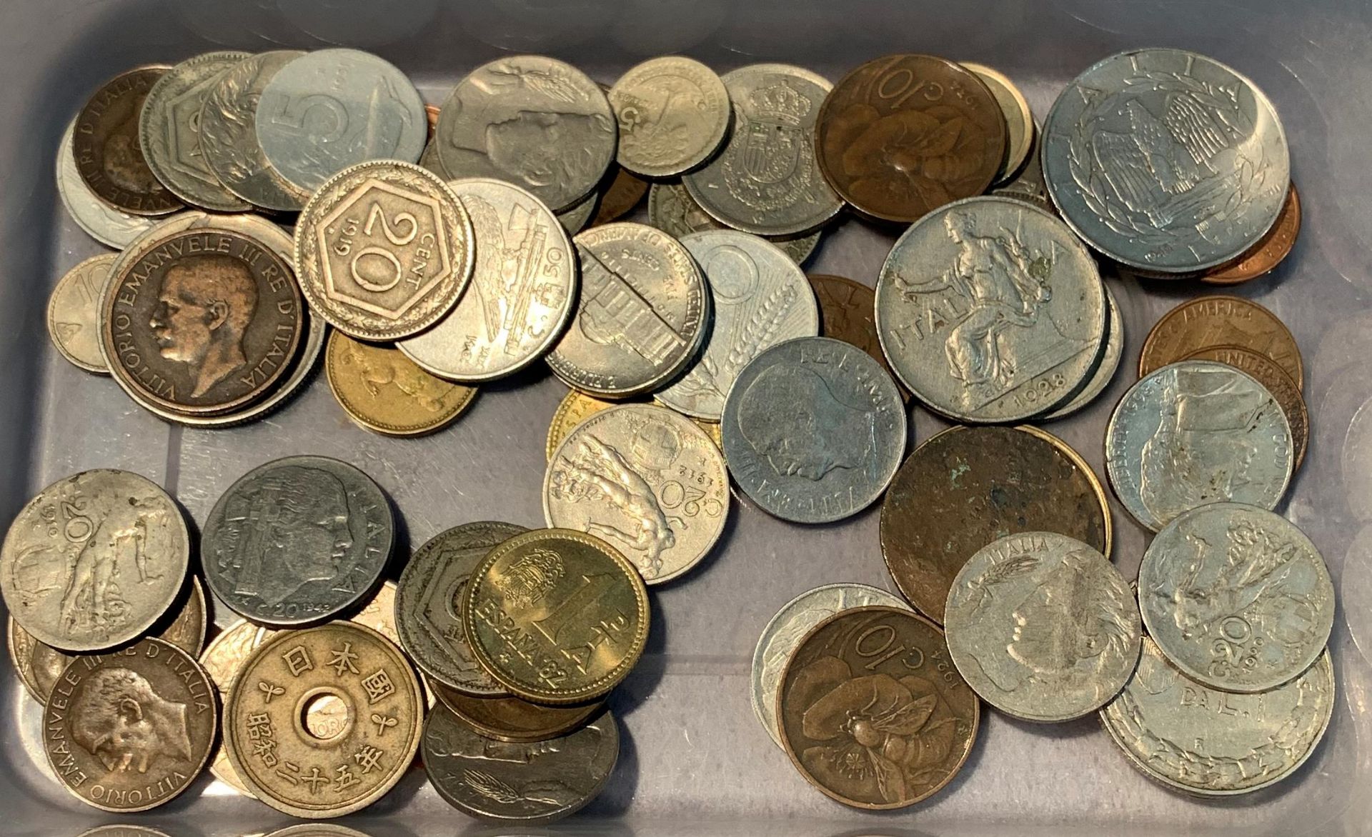 Contents to tub - Italian lira coins, - Image 2 of 2