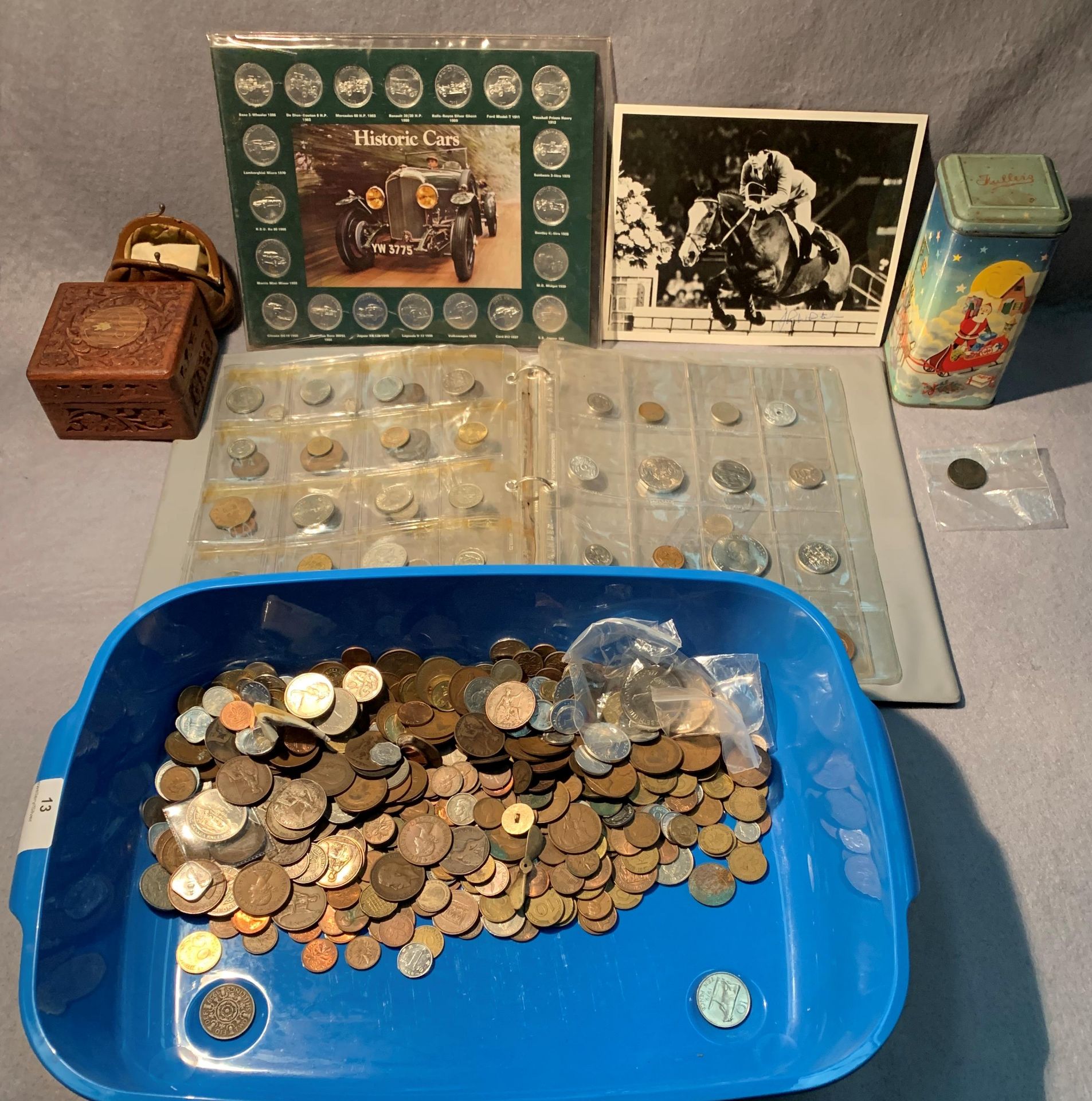 Contents to tray and album - a large quantity of GB and World coins including a number of early